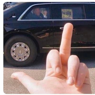 ingoboy69's profile picture. Neurotisk stoiker som irrar runt planlöst på planen. Älskar Nato, hatar Trump.