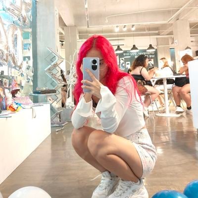 nauireverie's profile picture. there's escape in escaping