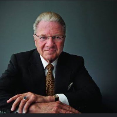 ThomasPeterffyy's profile picture. Former CEO of Interactive brokers
