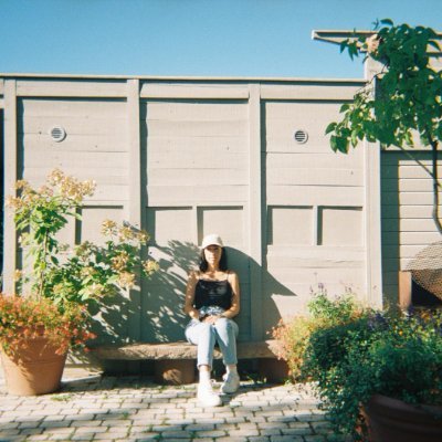 Ex 👩🏻🔬 @UNavarra | Plant Biology PhD 🌱 | #SciComm, música, libros, pelis, plantas, científicas | Ahora en Yonki Books 🥰