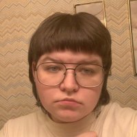 ethan 🍉 (@triangle_lily) 's Twitter Profile