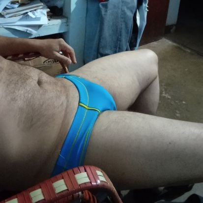 Pana macho varonil, soy de Aragua serio, blanco, profesional y me gusta el morbo con panas similares, al grano...!