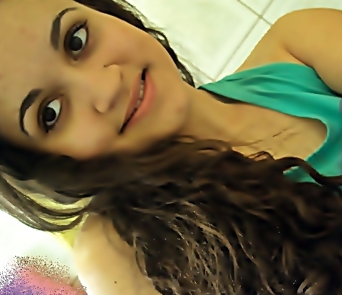 16, Leonina, Deus, Família, Namorado, Festas, Celular, Corinthians,  Maquiagem e Chocolate. enfim, FELIZ :)