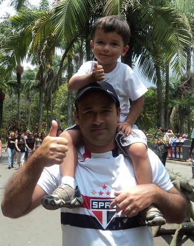 são paulino......tranquilo e feliz com a familia..........
https://t.co/z3deCIUhsE