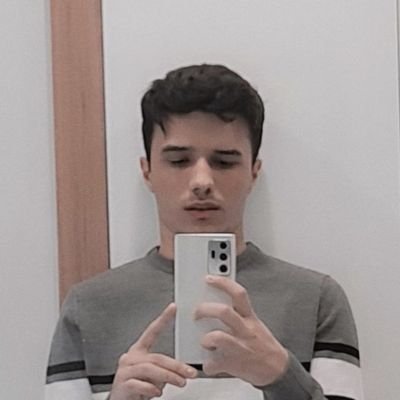 AliErenSnmez3's profile picture. 