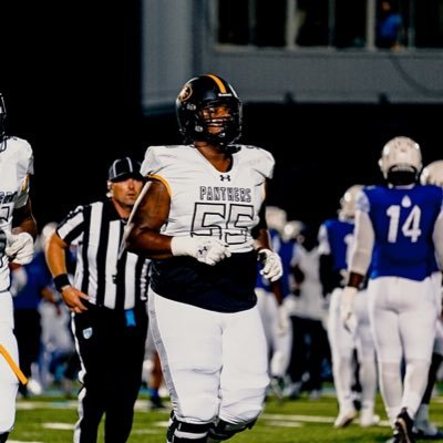 3 star ⭐️OT |St.Frances Academy |HC @coachmessay| 6’6 315lbs | 3.8 gpa | My cell- #240-389-7376