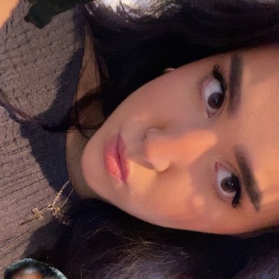 alexxotoolee's profile picture. always confused