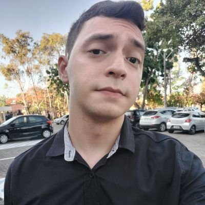 gabri_elmg's profile picture. ⚖️ Contratualista e pós-graduando
🎥 Criador de conteúdo digital sobre direito e entretenimento 
🎮 Fã de e-sports