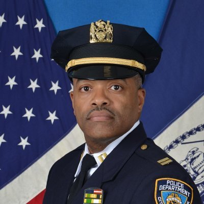 Captain Dion Hinds, Commanding Officer. The official Twitter of the 69th Precinct. User policy: https://t.co/eaojdvu0Gh