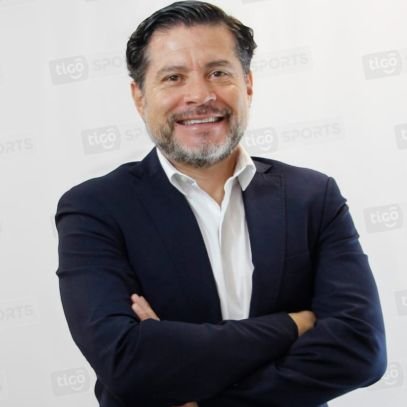 Periodista y presentador de deportes en TV y Radio.  Amante de la lectura. Seguidor de la actualidad política.