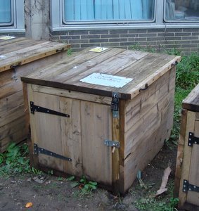 BtnCommCompost's profile picture. This is Brighton's first community food composter based in Brighthelm Gardens.