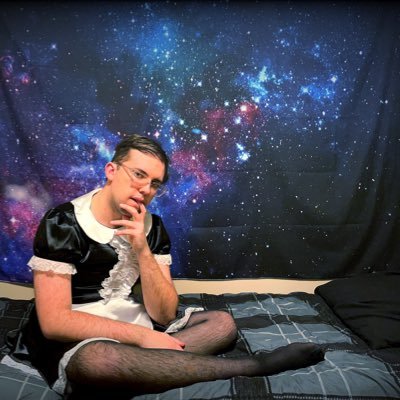 I’m Finn! || 25 || Queer SWer || Soft Sub || Nerdy, sweet, and maybe a little kinky 🤭
