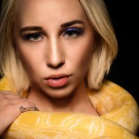 Caitlin Z Model (@caitlinzmodel) 's Twitter Profile