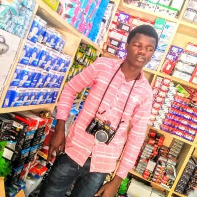 I'm very simple man with everyone's am working hard and get whatever Allah gives me am still proud of a Muslim ☪️