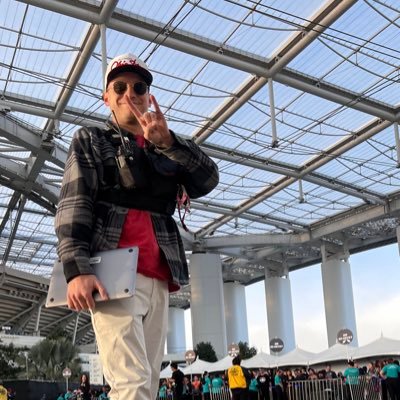 JARCinthewater's profile picture. Chaotic sports fan with a love for music