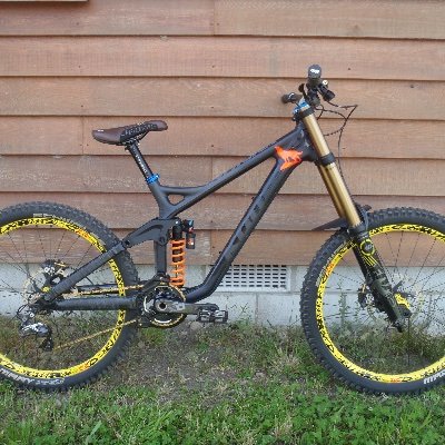Hi my name is Tyler and my idle is Sam pilgrim and he inspired and got me into riding mtb I want to be a professional rider like Sam