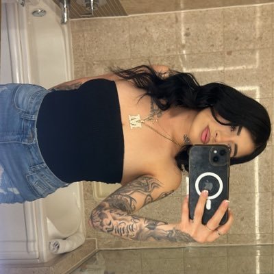 merccyangelinaa's profile picture. 