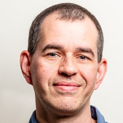 Visual Development Pro | Marketing Strategist | Creative Team Leader