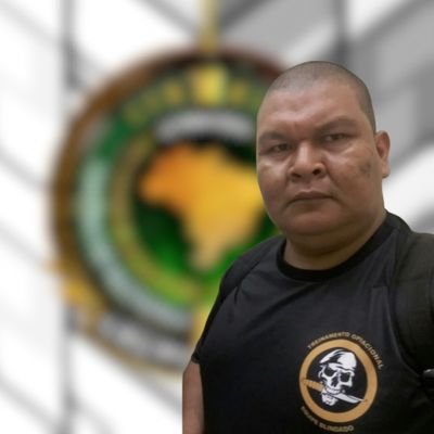 Vigilante, Especialista em Gestão e Inteligência na Segurança Privada, instrutor de segurança credenciado junto a Polícia Federal. Conservador e patriota.