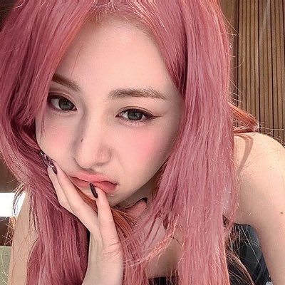 tzsushi's profile picture. 🎀