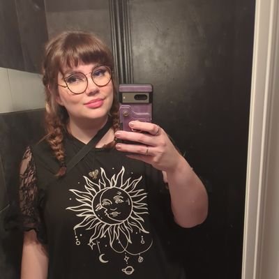 26 Lover of music, cats, and sociology. She/her or they/them. Be my friend.