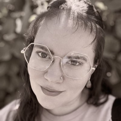 my_day_old_tea's profile picture. ✨Feat. Lana Del Rey. Swiftie. Fountain Pen. Autumn Girlie. Folklore/Evermore/Reputation. Cat mom. Spoonie. Enchantress. Live: Lana x 3 Taylor x 1 | Fan Account✨