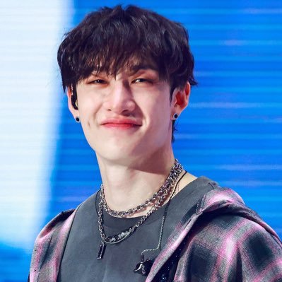fortheluvofskz Profile Picture