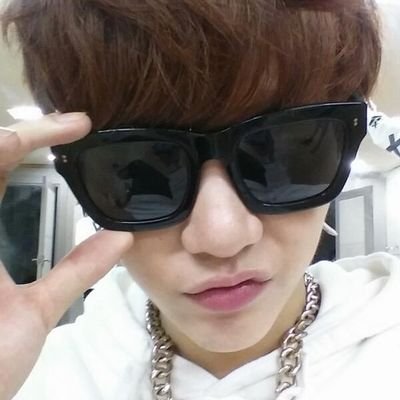 valesitapls's profile picture. comiendo helado con los biti