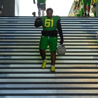 UO , 6’2 320lbs, Defensive tackle, Sohmore,  #61