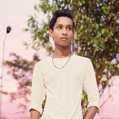 Simple Boy 🖤
💪 Fitness Lover💪
📸Photography📸
🎵Music Lover🎶
🙏Mahakal Ka Bhakt🙏
😎Attitude Depends On You
👑Wish me on 14 number🎂