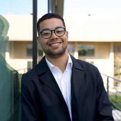 RA at @StanfordNsurg | Aspiring physician | On a quest to find more coffee shops | 🇵🇷 ☕