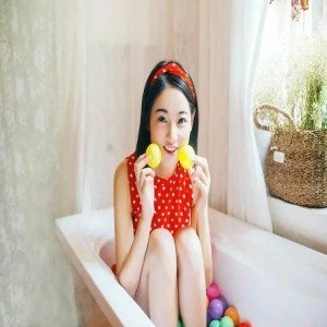 shzh166125's profile picture. 