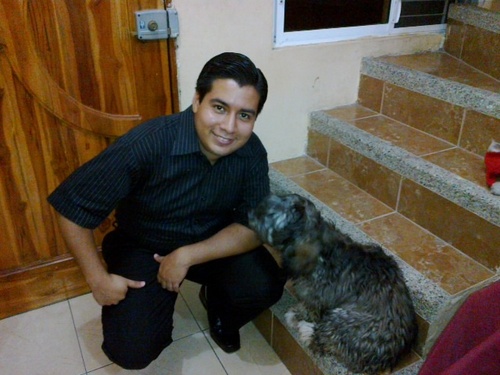 leonardoquirola's profile picture. Presto servicios contables cualquier consulta por interno