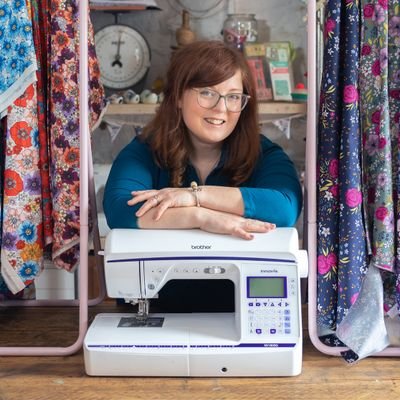 Crafter, Fabric Designer, Maker, Blogger.
Craft should be two things: fun&achievable!
As Seen @channel4 #SBS Winner
F1 fan, baker, fabric hoarder.