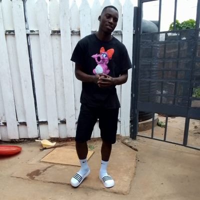 DenAyo422348's profile picture. 