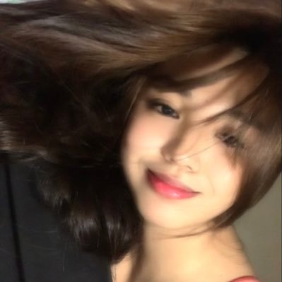 immollyasis's profile picture. 