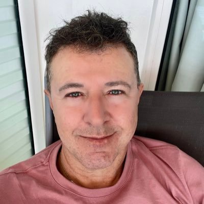 Music, cinema, theatre, photography, massage, reading, tennis, singing, travelling, politics. Proud British and Tory member.🇬🇧