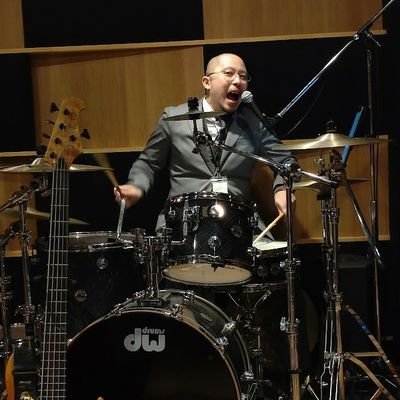 nothingman、komodo Inc.、高橋レオ、ドン・タカハシ、The606、kukatachii、VOLOMUSIKS、グッバイボーイズ、THE CAMP、LOST IN TIME、秀吉、muukaなどを追っかけて方々でした。最近はミスチルコピーセッションとTRPGが多め。ドラムコーラスです。ハモるのが好き。