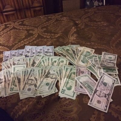 trying to make a dollar outta 15 cent!!!
willing to make content hit me up