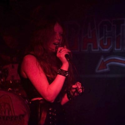 Lead Singer @chaoticdeed 🎤   Musician S🎤G🎸B🎸K/P🎹 MetalRockPunk Collector