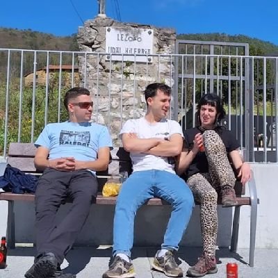 Allò que val és la consciència de no ser res si no s'és poble