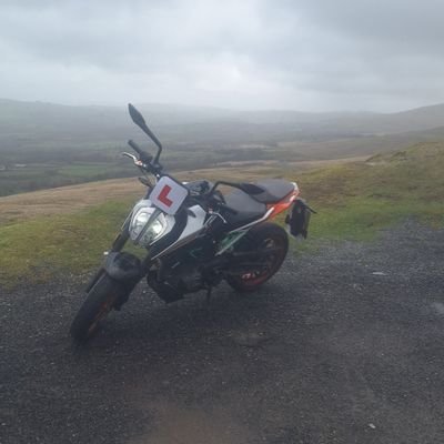 add my insta the_lad_who_loves_bikes 
tiktok the_lad_who_loves_bikes 
please don't dm on here go to my insta if you want to talk to me.