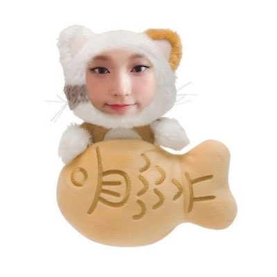 FlosZzZ_'s profile picture. Newjeans👖✨Catnipz🍀