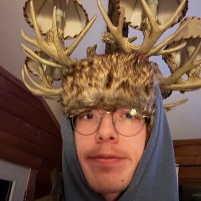 mcdonovan98's profile picture. the meeks, front // diner pets, guitar // the butter, editor // i speak for tim (he/him)