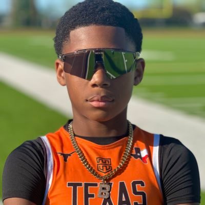 Kris Cox *Nationally Ranked #1 WR C/O 2030 *Tru_Ballhawk *STL ✈️ DFW *Student Athlete *Drip💯 *RNR Top 100 Ath *Hard Work *Humble *Christian *Instagram 73k+