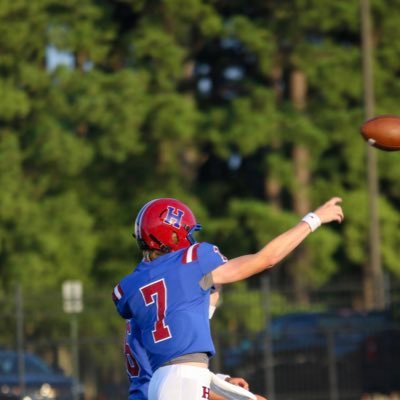 QB | 6’5 | 190lbs | 3.5GPA | Huntsville High School |