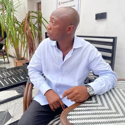 Proudly Tiv. I love music in a different kind of way. Pro Dj #Deckboyy Bookings ☎07038329205