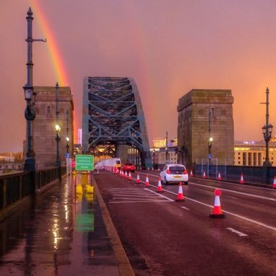 iislajayne's profile picture. 21 - ENGLISH LIT, PHILOSOPHY AND POLITICS STUDENT✊