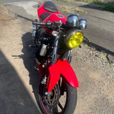 besatisfiedwith's profile picture. 