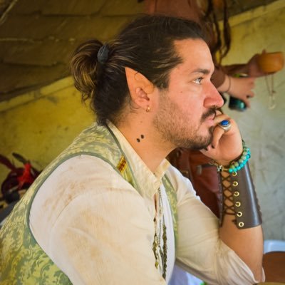 _epnk's profile picture. he/him-ish | weeb lefty 🌹UwU | online alter ego where I flirt with going full goblin mode; my opinions are my own 🔞

https://t.co/eVpX4vJqyK